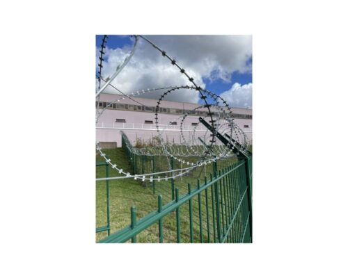 Acheter des rouleaux de ronce défensive anti intrusion en fil barbelé près de Tours dans le 37