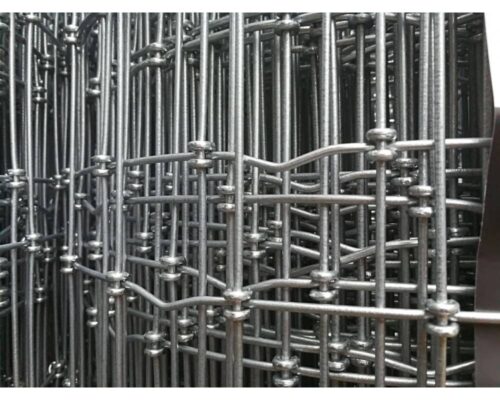 Modèle de grillage haute résistance galvanisé pour protection contre les sangliers d'espaces naturels à Reims dans la Marne